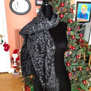 100% Cashmere scarf
